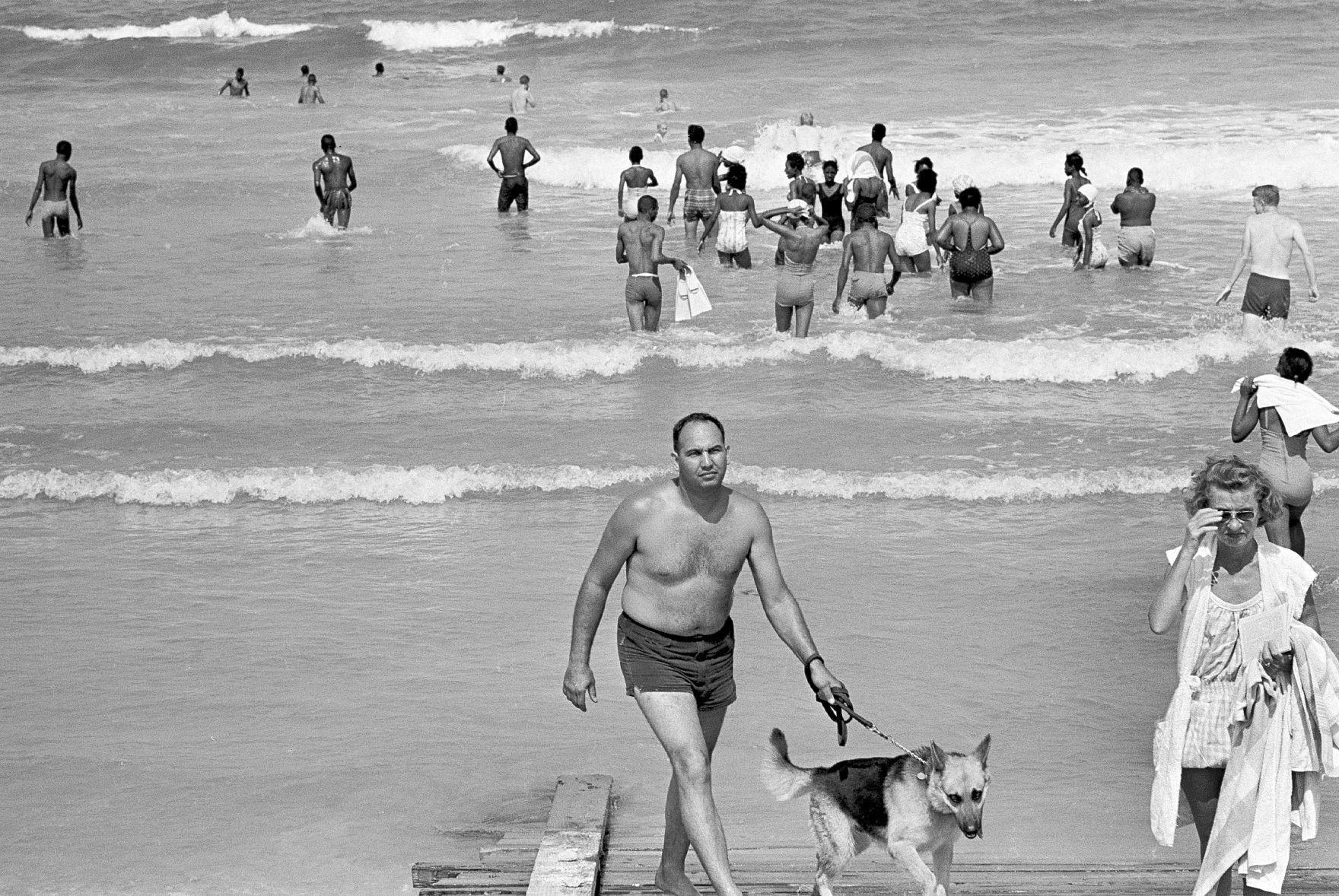 1964: Desegregation